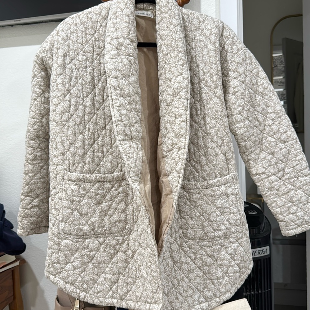 Neuflora quilted coat